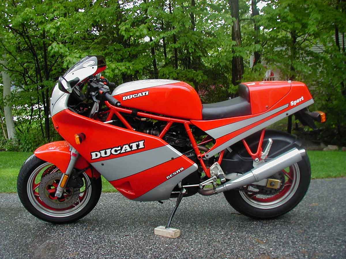 Review of the Ducati 750: A Classic Motorcycle with Timeless Appeal
