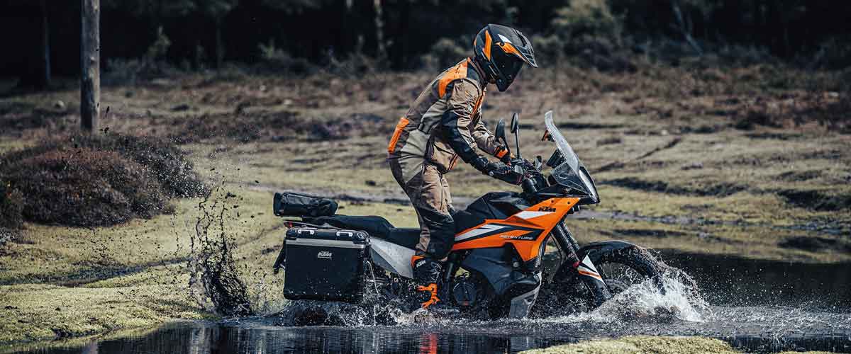 Reviewing the KTM 890 Adventure R: Unleashing the Power of Adventure