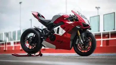 Ducati Panigale V4 R 2023 Review: Unleashing the Beast on the Track