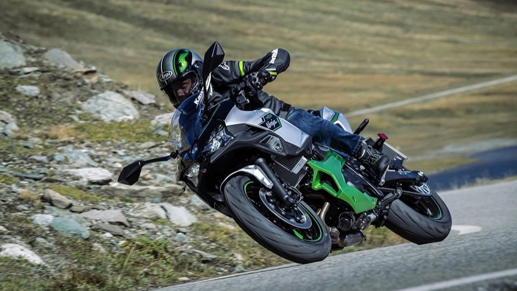 Kawasaki Ninja 7 HEV Hybrid Review 2024: The Future of Motorcycling